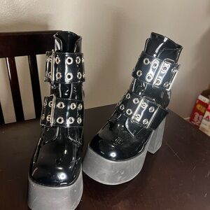 Dolls Kill Platform Patent Leather Boots with Buckles | Women’s size 7 | read ds